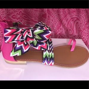 Pink sandals with low heel